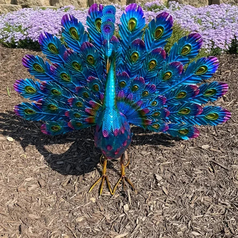 Peacock Sculpture Vivid Shape Anti-oxidation Indoor/Outdoor Use Posable Feathers