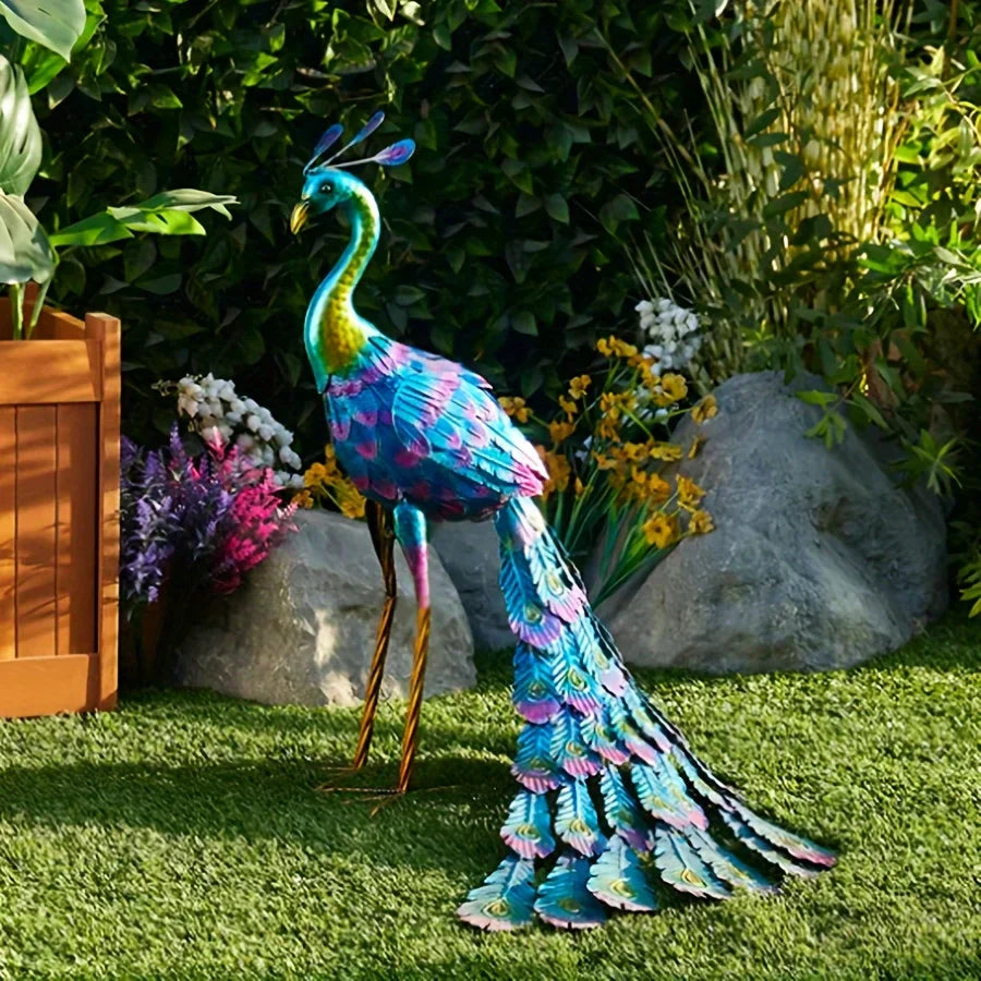 Peacock Sculpture Vivid Shape Anti-oxidation Indoor/Outdoor Use Posable Feathers