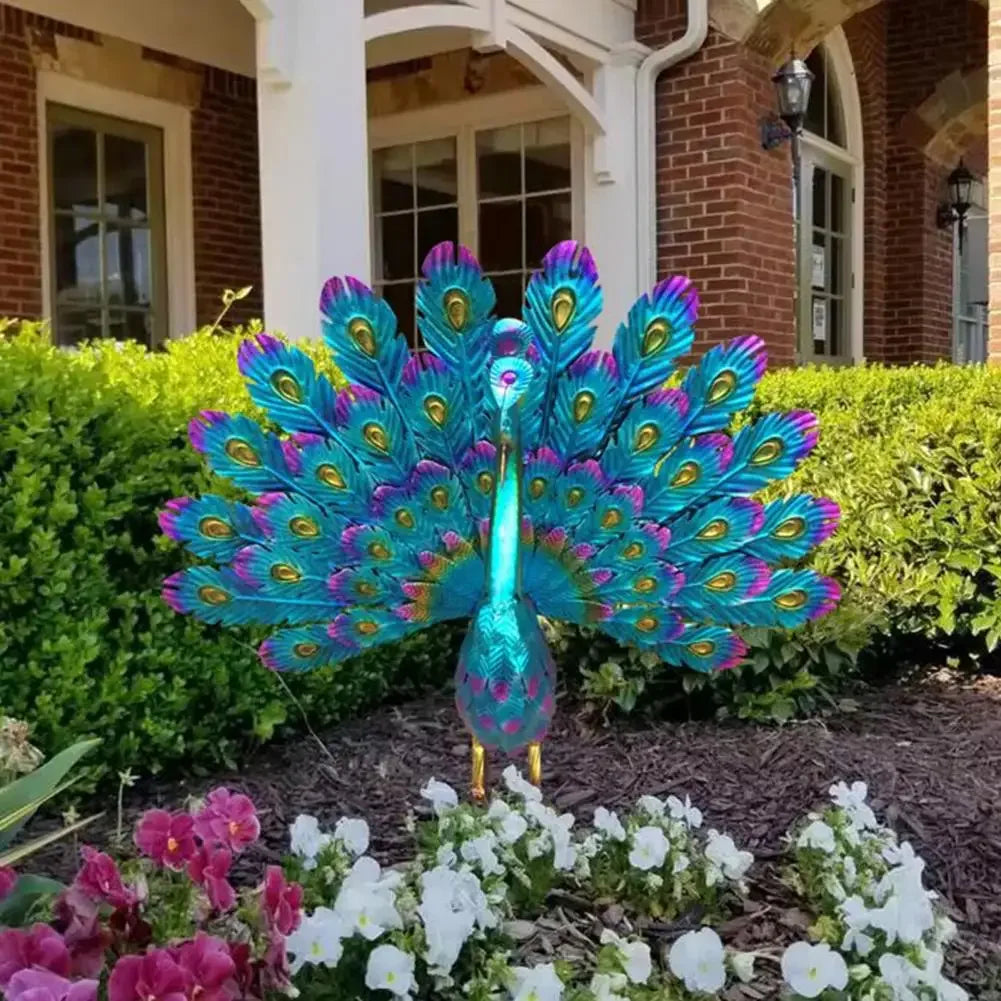 Peacock Sculpture Vivid Shape Anti-oxidation Indoor/Outdoor Use Posable Feathers